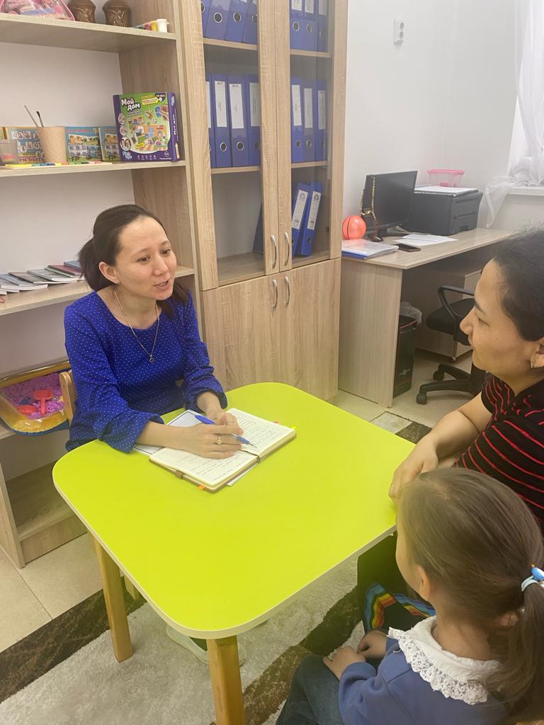 Ата-аналарға арналған консультативтік кеңес. Тақырыбы: "Баланың психоәлеуметтік дамуы" Психолог: Иманбек С.Ж