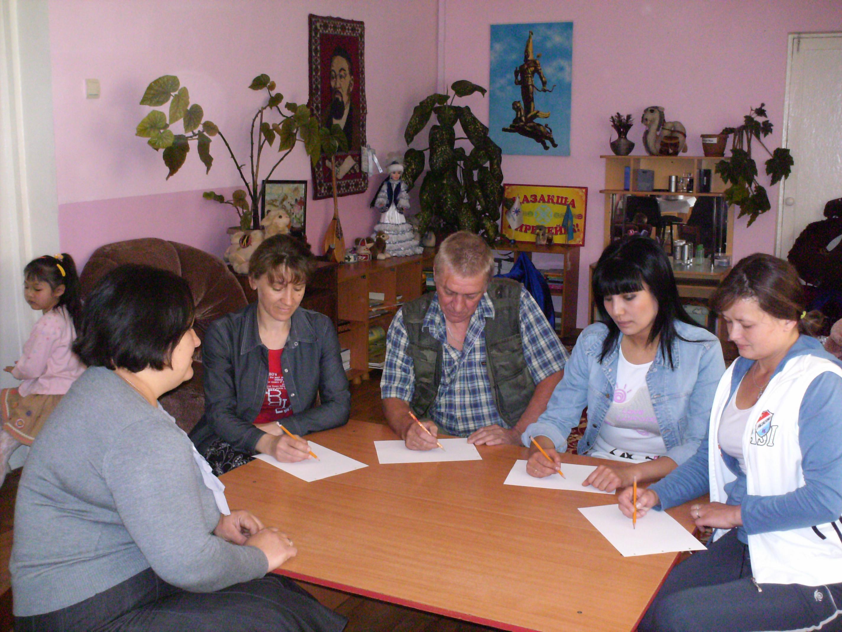 "Круглый стол для родителей" "Что должен знать и уметь ребенок, поступающий в первый класс"