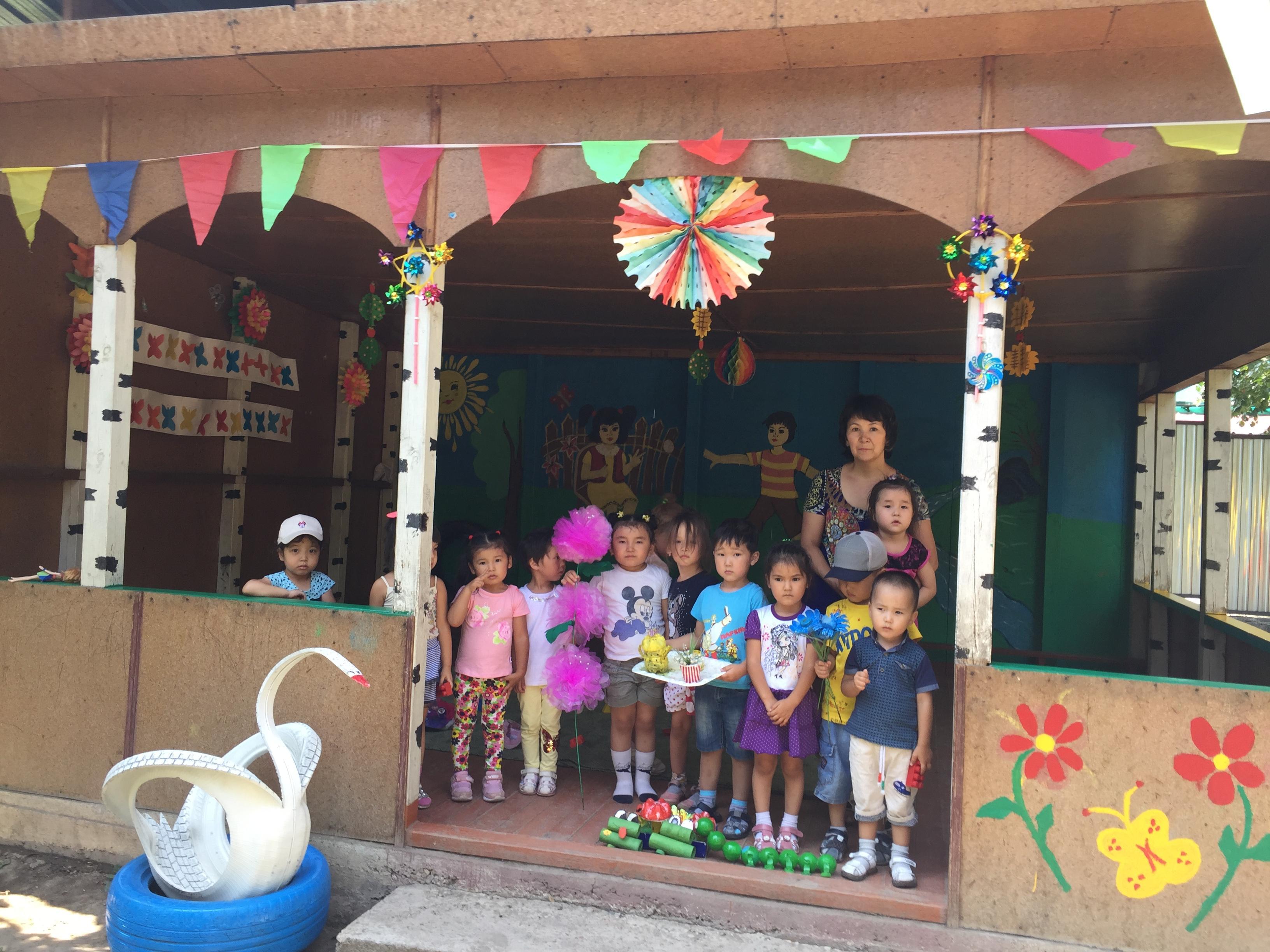 Табиғи заттардан жасалған бұйымдар көрмесі